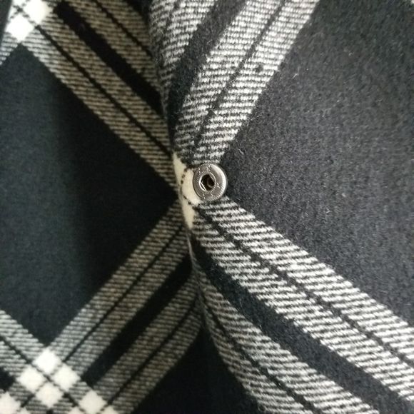 1 DAY SALE NEW ROCK & REPUBLIC Plaid Fringe Moto Biker Poncho Cape Jacket Shawl - Picture 6 of 13